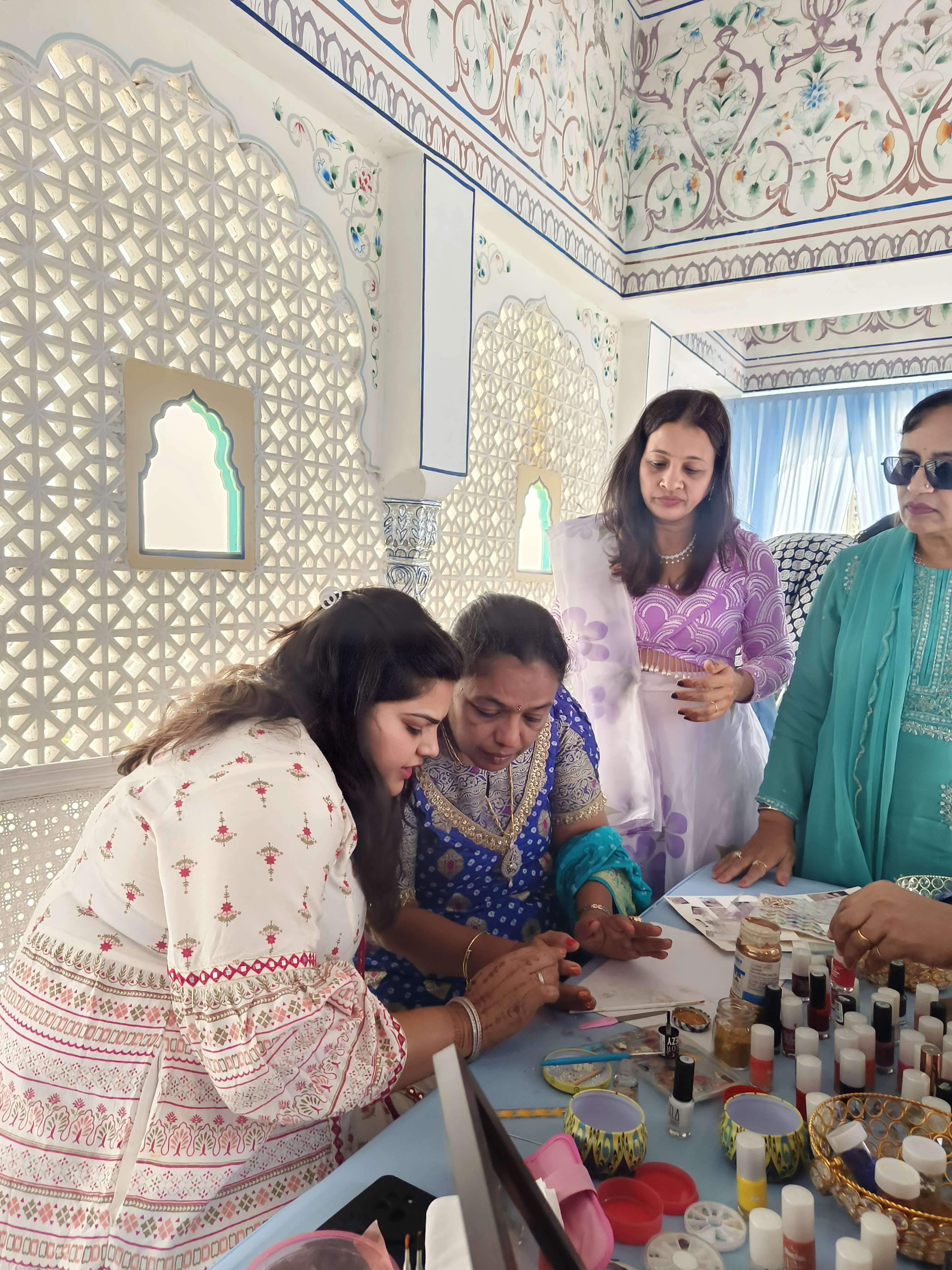 Nail Paint Artist in Jaipur